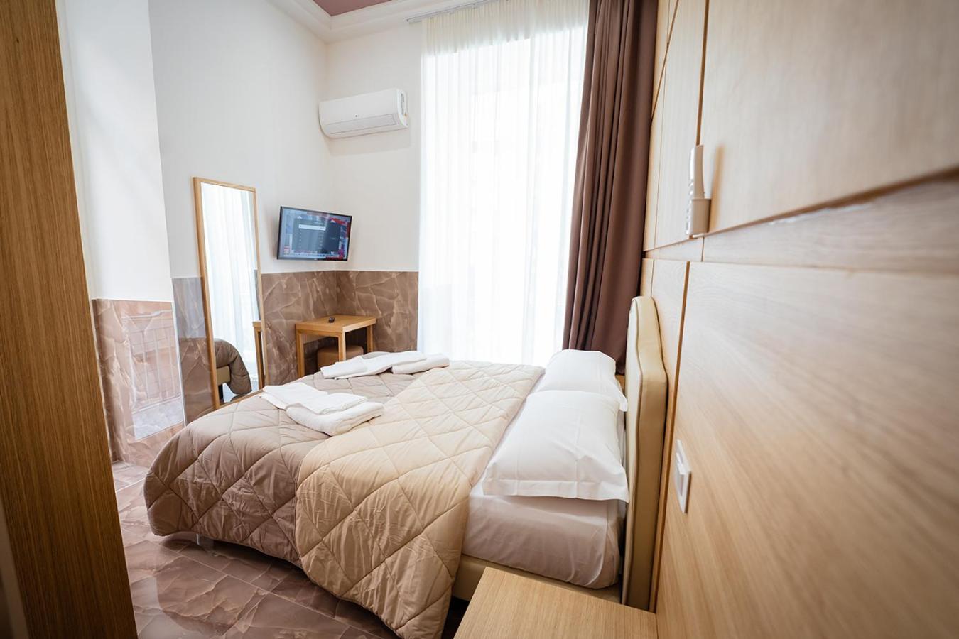Pc Boutique H Napoli Centro, By Clapa Group Hotel ภายนอก รูปภาพ